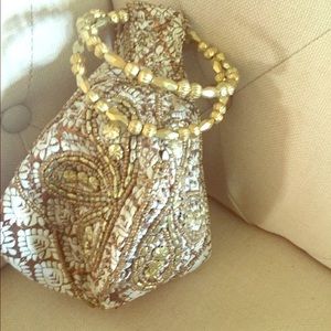 Elegant Beaded Wristlet Gold/Cream Bag